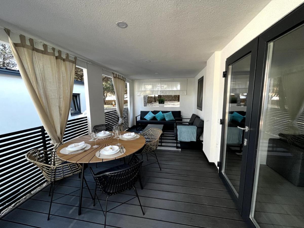 Luxury Mobile Home Pretty Green - Premium - Oaza Mira Resort -50 M From The Beach Drage Buitenkant foto
