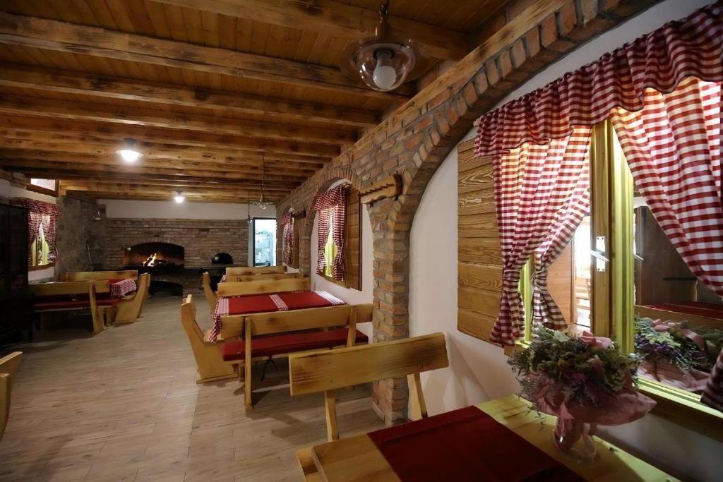 Luxury Mobile Home Pretty Green - Premium - Oaza Mira Resort -50 M From The Beach Drage Buitenkant foto