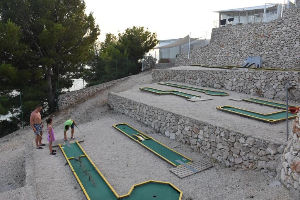 Luxury Mobile Home Pretty Green - Premium - Oaza Mira Resort -50 M From The Beach Drage Buitenkant foto